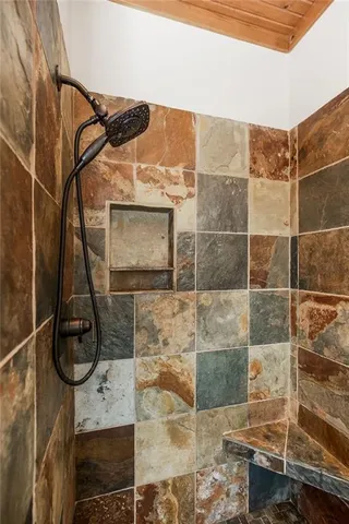 $1,500,000 | 12 West St Lake, Lee's Summit, MO 64086