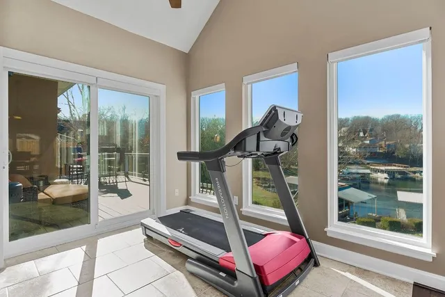 $1,500,000 | 12 West St Lake, Lee's Summit, MO 64086