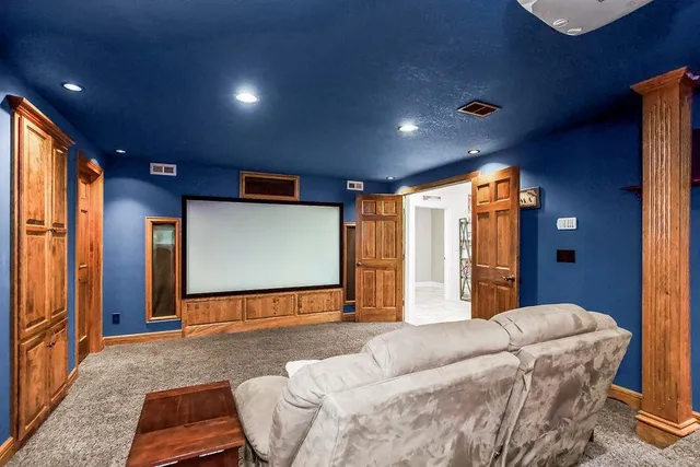 $1,500,000 | 12 West St Lake, Lee's Summit, MO 64086