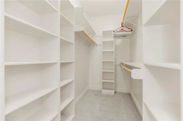 $1,500,000 | 12 West St Lake, Lee's Summit, MO 64086