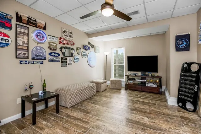 $1,500,000 | 12 West St Lake, Lee's Summit, MO 64086