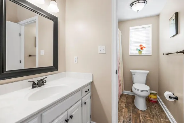 $1,500,000 | 12 West St Lake, Lee's Summit, MO 64086