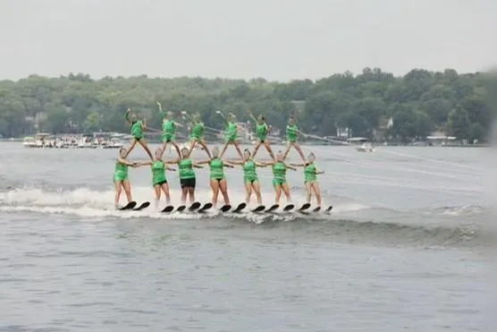 $1,500,000 | 12 West St Lake, Lee's Summit, MO 64086