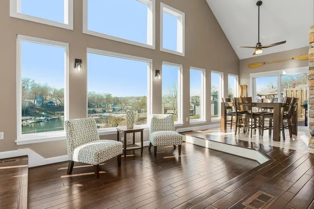$1,500,000 | 12 West St Lake, Lee's Summit, MO 64086
