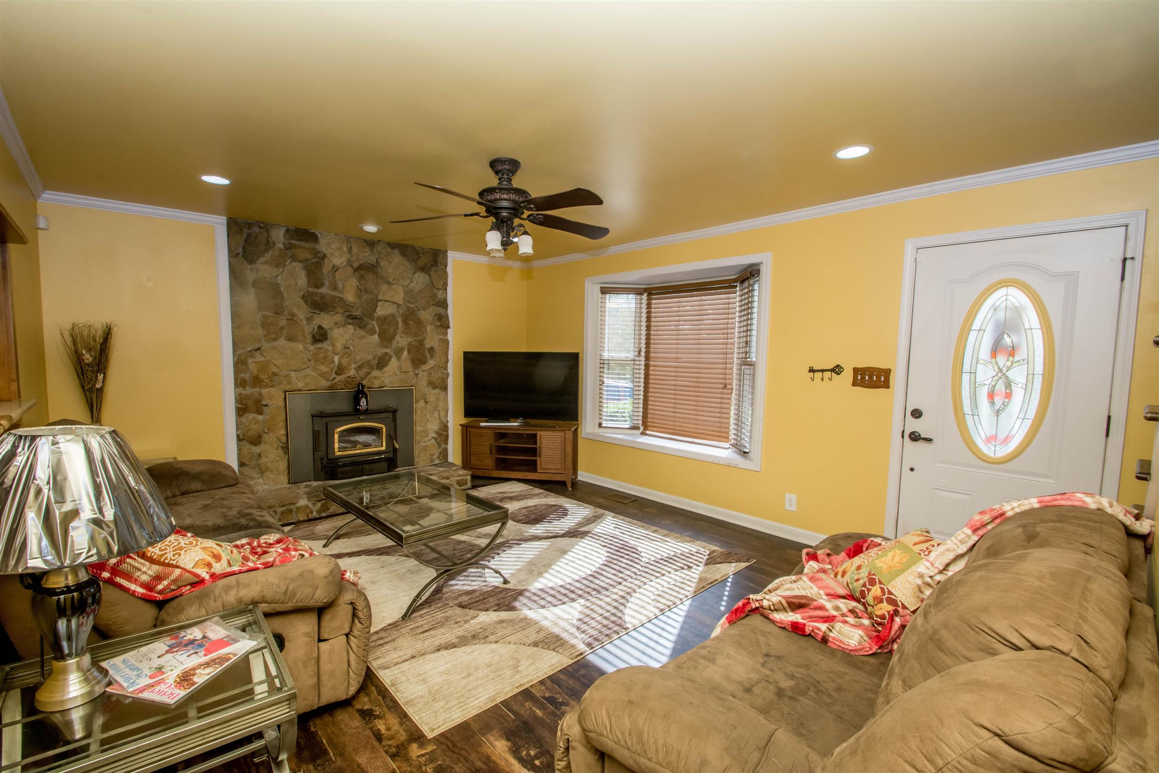 409 Carter Road Clarksville, TN 37042 - Photo 2 of 19 Gallery Image 2