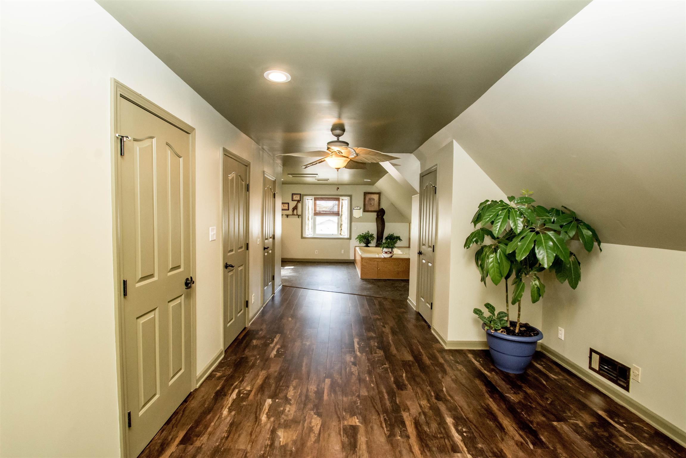 409 Carter Road Clarksville, TN 37042 - Photo 11 of 19 Gallery Image 11