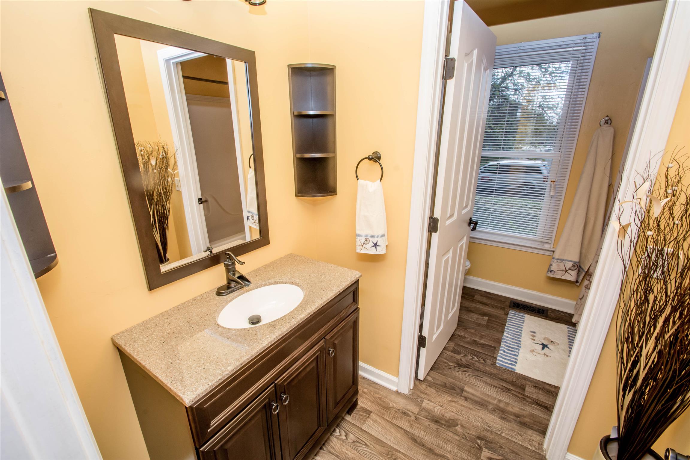409 Carter Road Clarksville, TN 37042 - Photo 9 of 19 Gallery Image 9