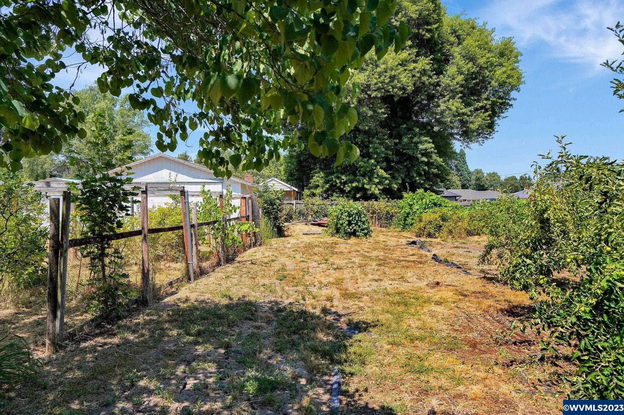 1121 37th Avenue Southwest Albany, OR 97321 - Photo 39 of 42