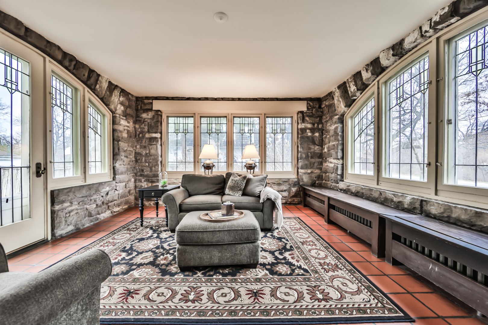 223 Bloomingbank Road Riverside, IL 60546 - Photo 4 of 50