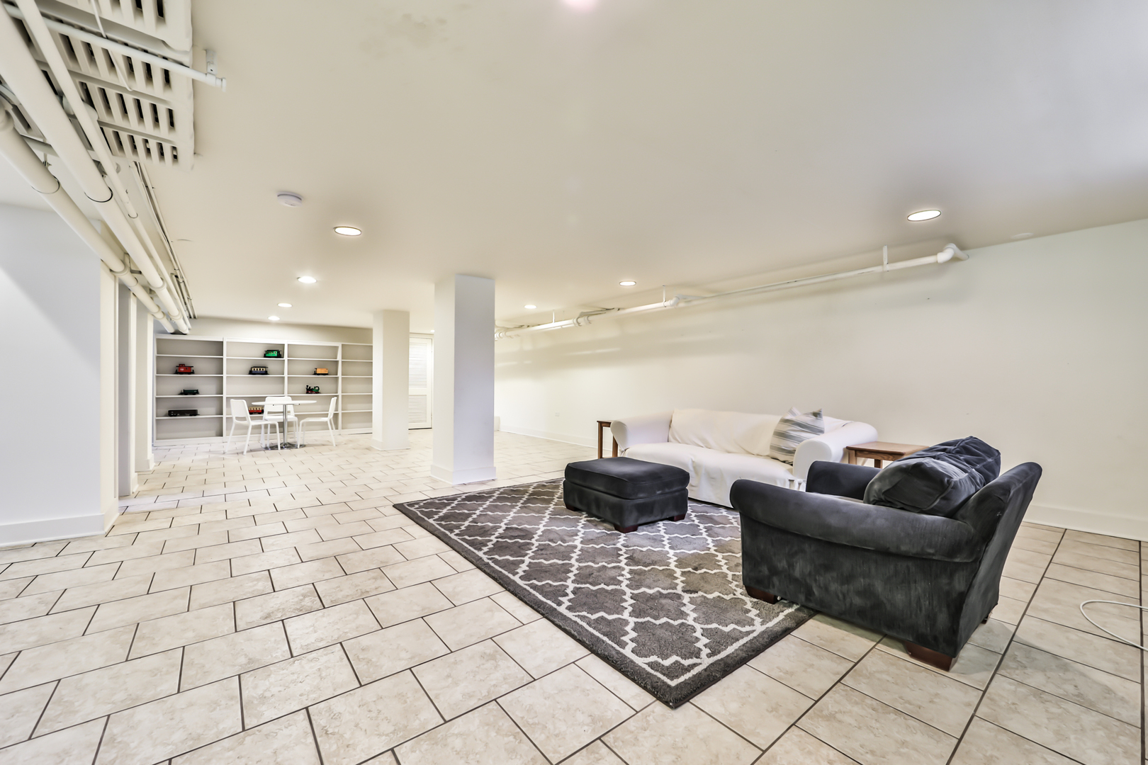 223 Bloomingbank Road Riverside, IL 60546 - Photo 46 of 50