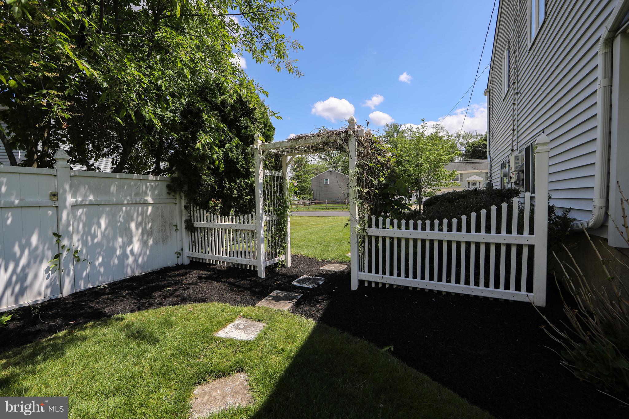 47 Heritage Road Marlton, NJ 08053 - Photo 43 of 43 Backyard