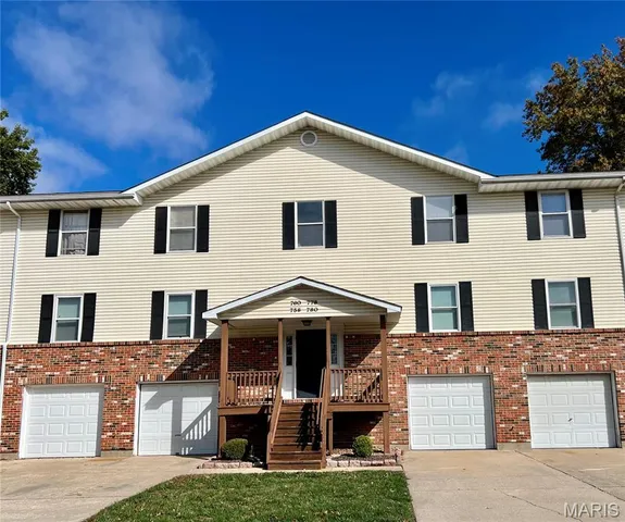 $1,300 | 778 Boca Raton Drive, Unit G, St. Peters, MO 63376