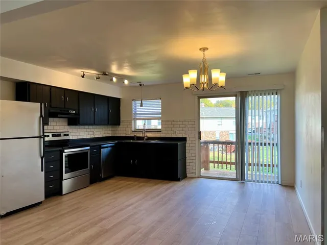 $1,300 | 778 Boca Raton Drive, Unit G, St. Peters, MO 63376