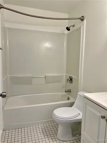 $1,300 | 778 Boca Raton Drive, Unit G, St. Peters, MO 63376