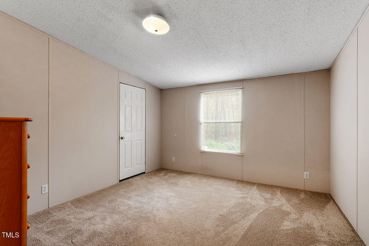 336 Raleigh Farms Road Youngsville, NC 27596 - Photo 31 of 52 336 North Raleigh Farms Road_05