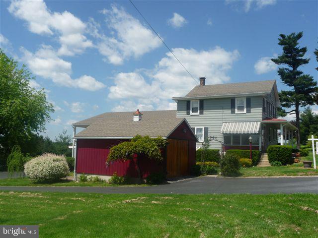 1949 South Forge Road Palmyra, PA 17078 - Photo 2 of 21 Gallery Image 2