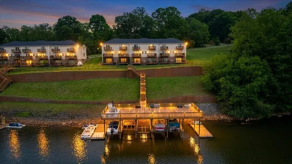 $575,000 | 345 Cambridge Court, Unit A4, Hardy, VA 24101