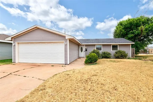 $2,250 | 4802 South 6th Street, Abilene, TX 79605