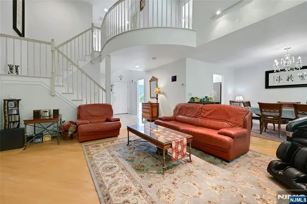 $890,000 | 91 Lakeview Drive, Old Tappan, NJ 07675