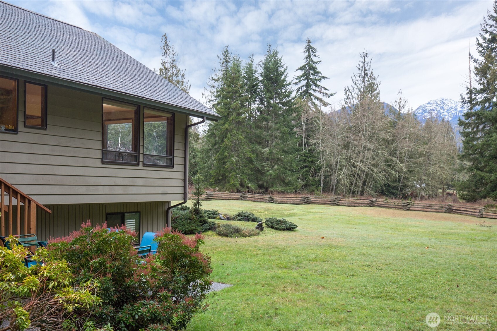 3547 Deer Park Road Port Angeles, WA 98362 - Photo 1 of 33