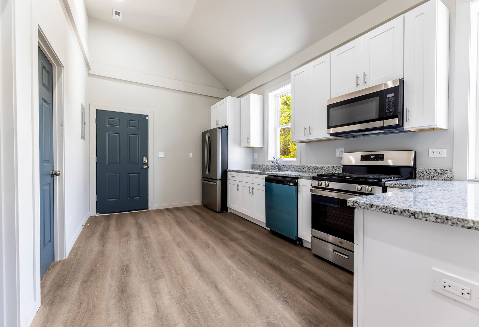 4201 South Normal Avenue, Unit 4 Chicago, IL 60609 - Photo 5 of 10