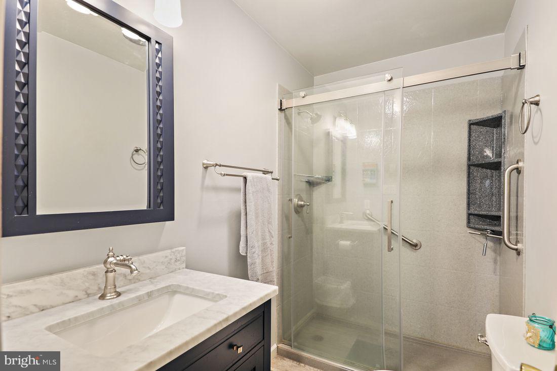 6834 Hunting Creek Road Hurlock, MD 21643 - Photo 18 of 40 Full Bath