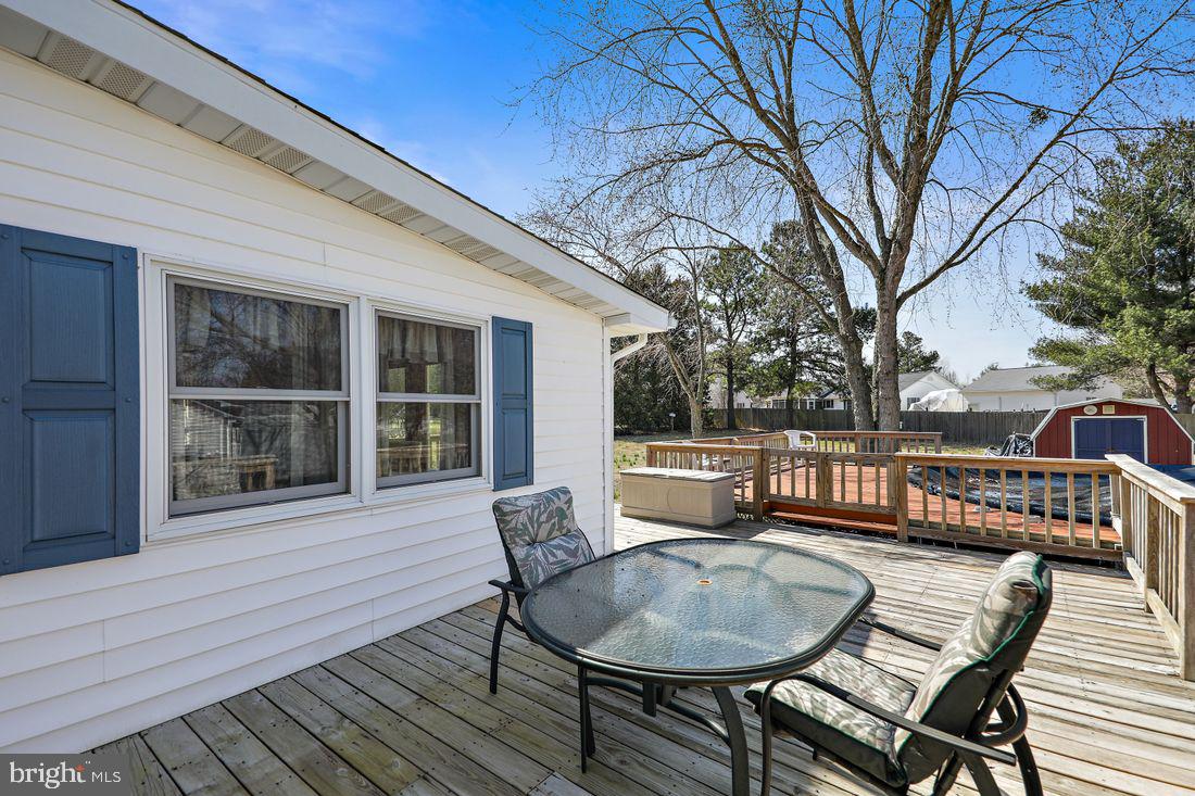 6834 Hunting Creek Road Hurlock, MD 21643 - Photo 22 of 40 Back Deck