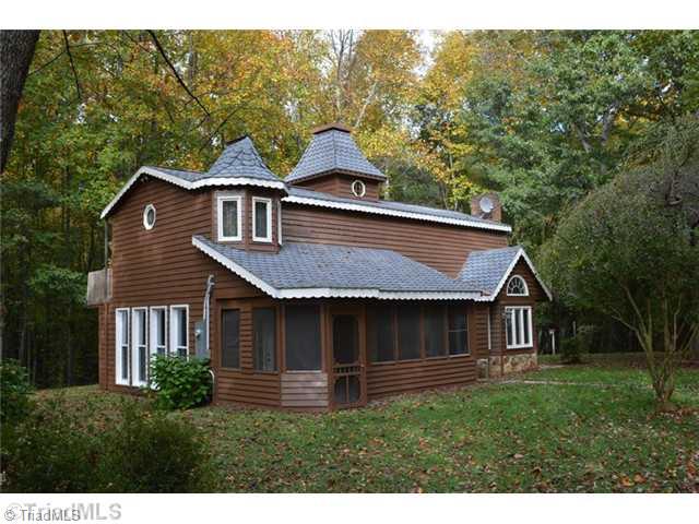 860 White Dirt Road Dobson, NC 27017 - Photo 1 of 16 Exterior Front.