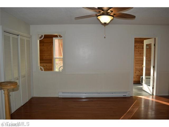 860 White Dirt Road Dobson, NC 27017 - Photo 5 of 16 Living Room.