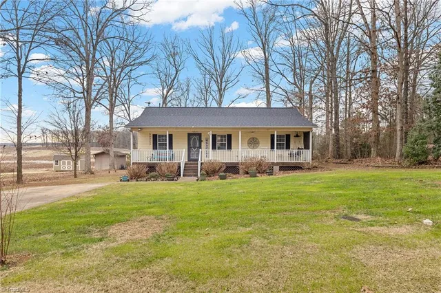 $229,900 | 69 Lanning Drive, Denton, NC 27239