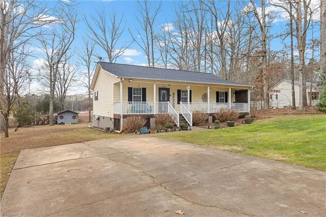 $229,900 | 69 Lanning Drive, Denton, NC 27239
