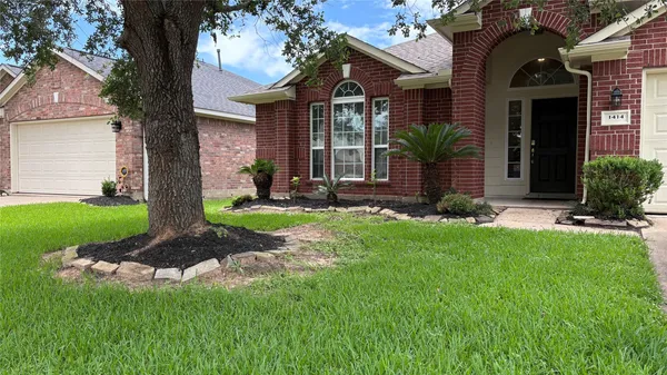 $285,000 | 1414 Chandler Park Lane, Fresno, TX 77545