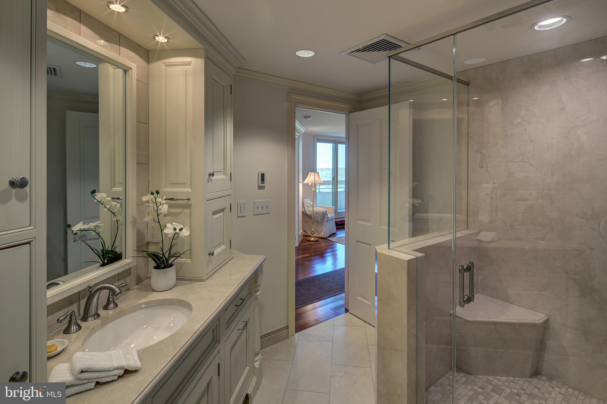 5600 Wisconsin Avenue, Unit PH18B Chevy Chase, MD 20815 - Photo 27 of 39