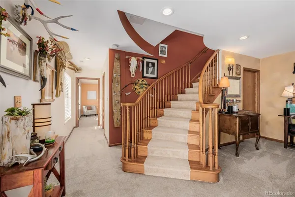 a view of entryway and hall