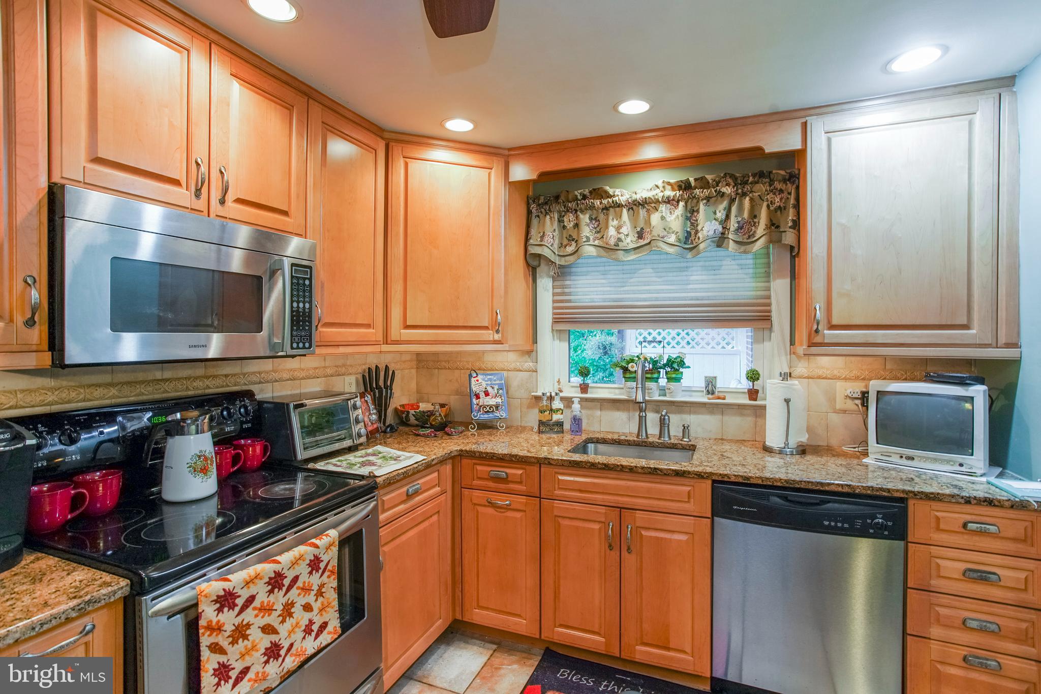 132 Gleaves Road Springfield, PA 19064 - Photo 8 of 36