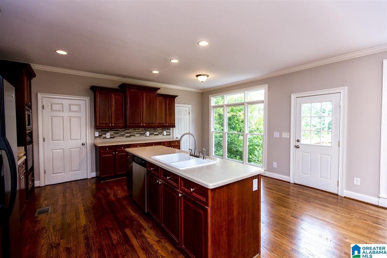 1150 Shades Crest Road Birmingham, AL 35226 - Photo 3 of 18