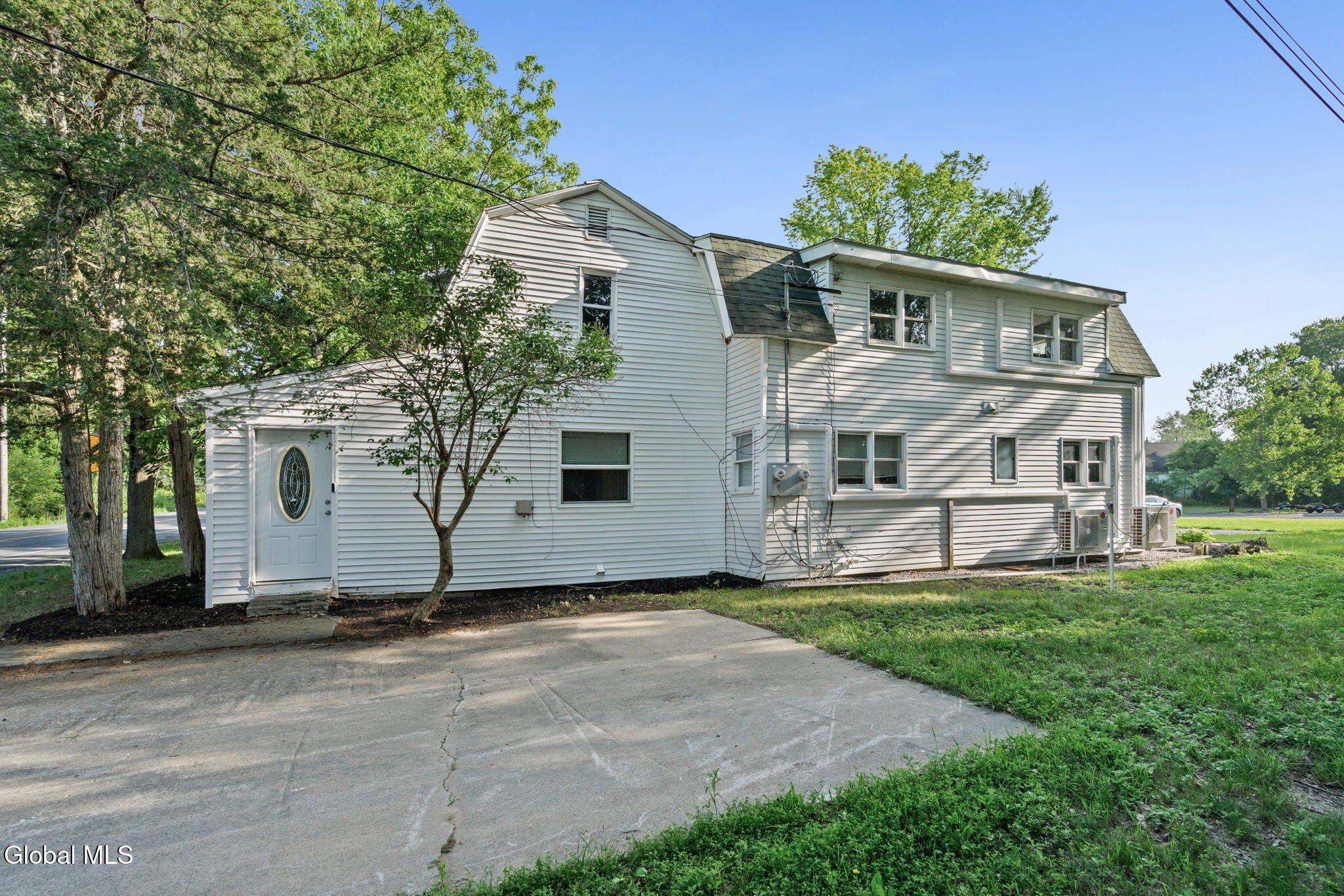 140 Blue Barns Road Clifton Park, NY 12148 - Photo 5 of 56 2-web-or-mls-140-blue-barns-rd