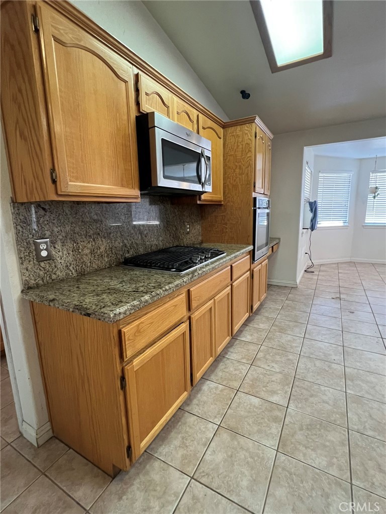 24030 Cahuilla Road Apple Valley, CA 92307 - Photo 13 of 16