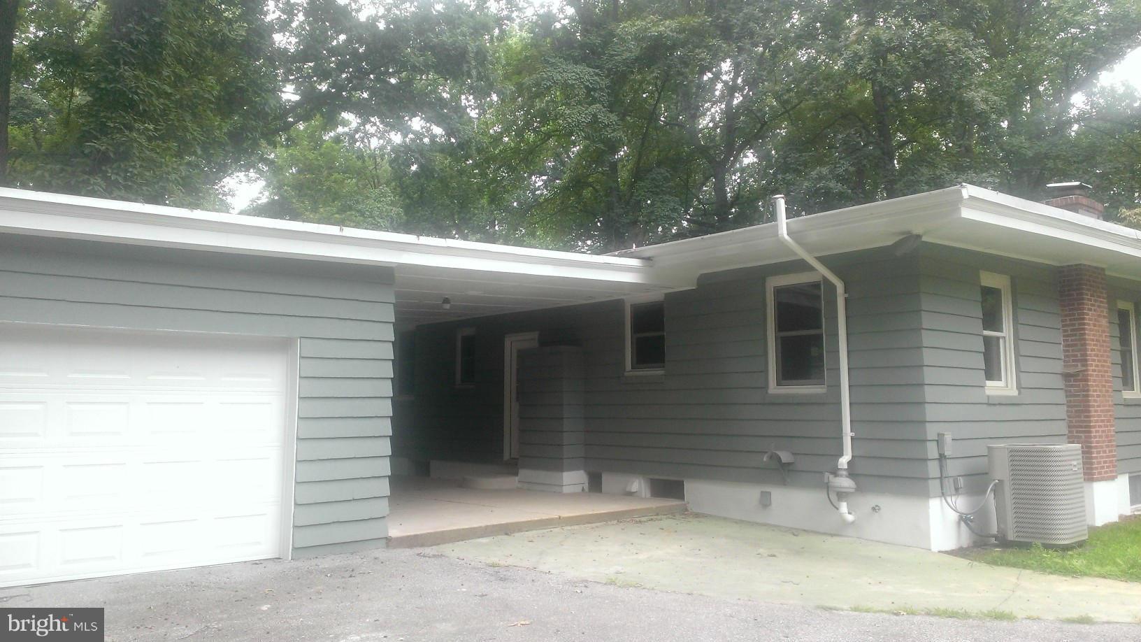 Exterior (Rear)