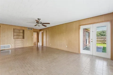 $395,000 | 3591 Lake Street, Lake Charles, LA 70605