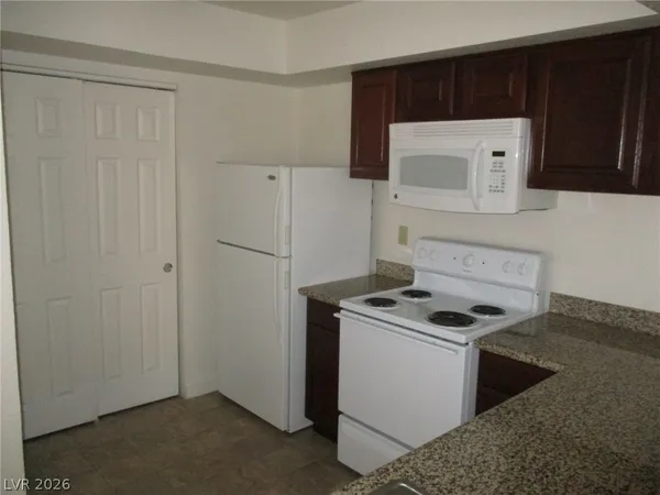 $1,400 | 6800 East Lake Mead Boulevard, Unit 2113, Las Vegas, NV 89156