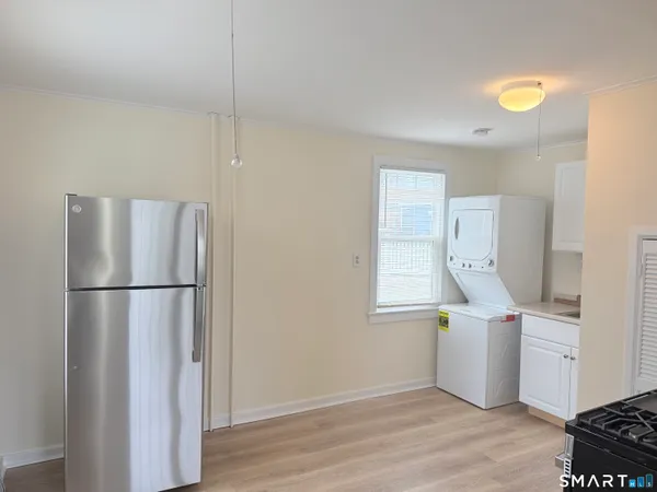 $1,750 | 53 Greenlawn Drive, Fairfield, CT 06825