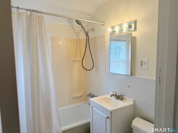 $1,750 | 53 Greenlawn Drive, Fairfield, CT 06825