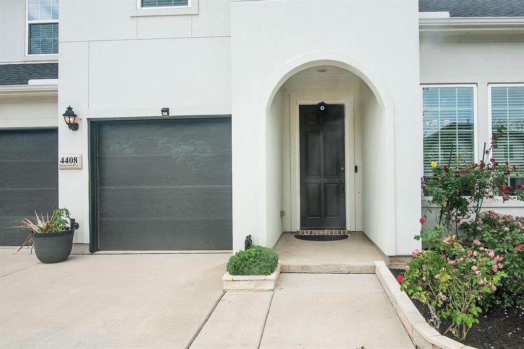 4408 Hammerstein Boulevard Denton, TX 76210 - Photo 3 of 29