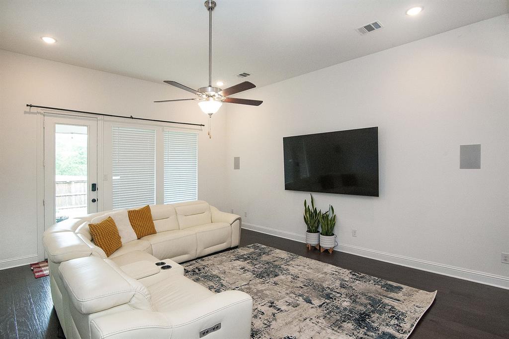 4408 Hammerstein Boulevard Denton, TX 76210 - Photo 8 of 29