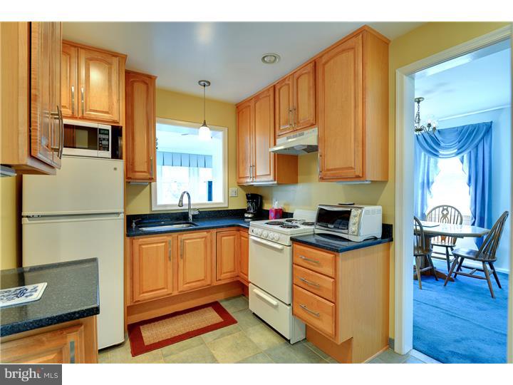 39 West Greenhill Road Broomall, PA 19008 - Photo 7 of 25