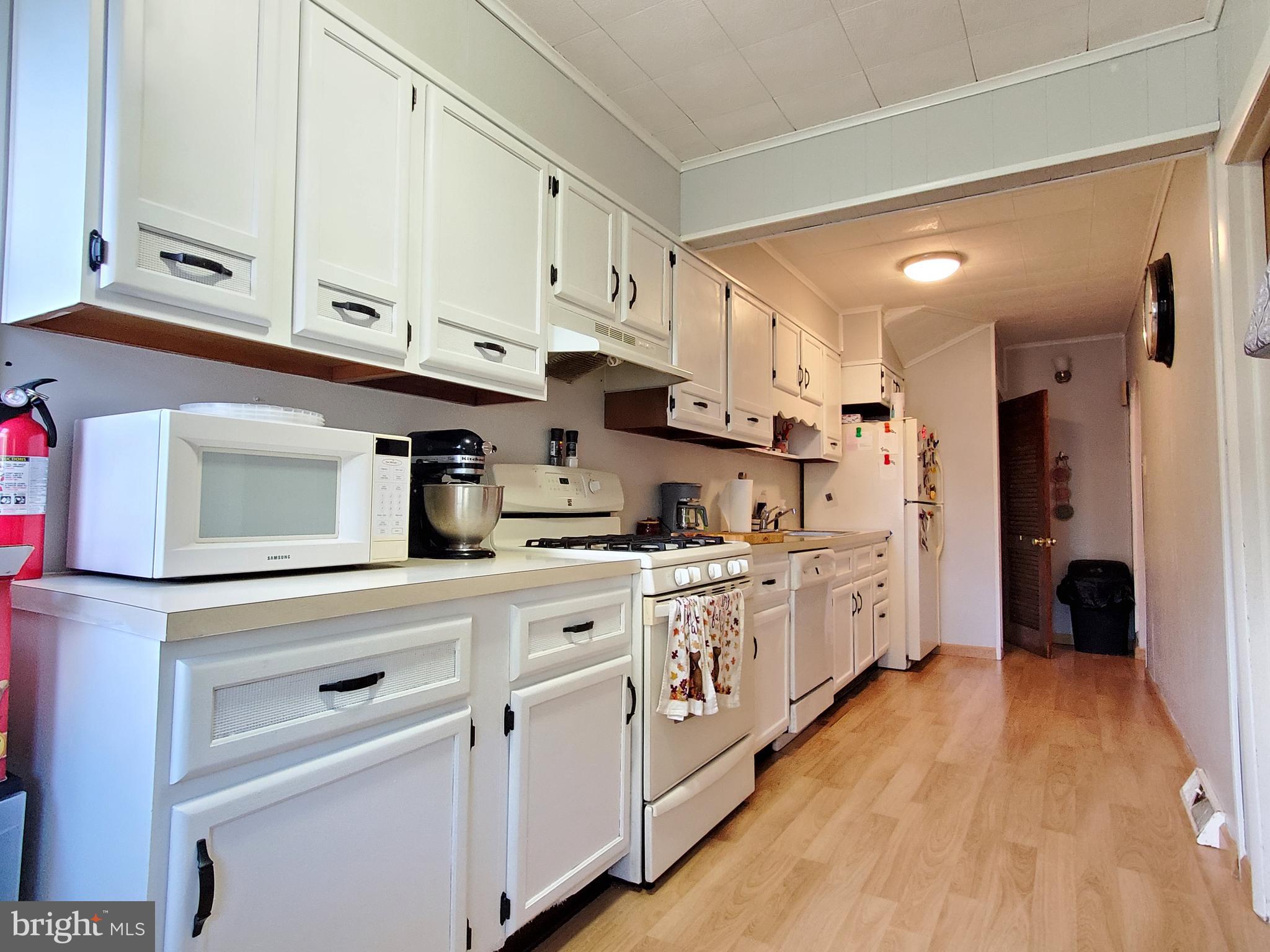 206 Marne Road Brooklawn, NJ 08030 - Photo 14 of 33