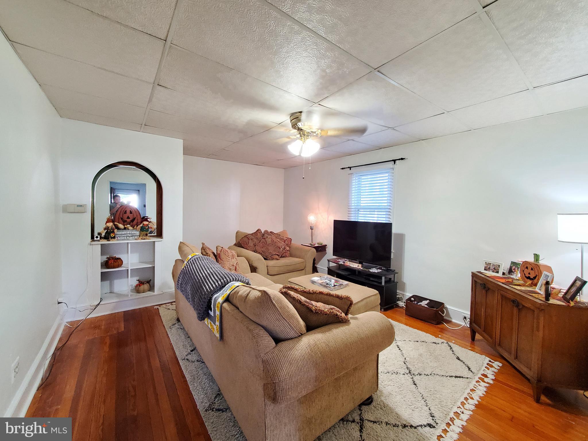 206 Marne Road Brooklawn, NJ 08030 - Photo 4 of 33