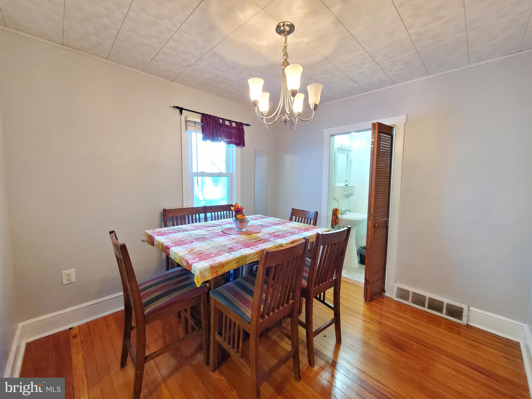 206 Marne Road Brooklawn, NJ 08030 - Photo 9 of 33