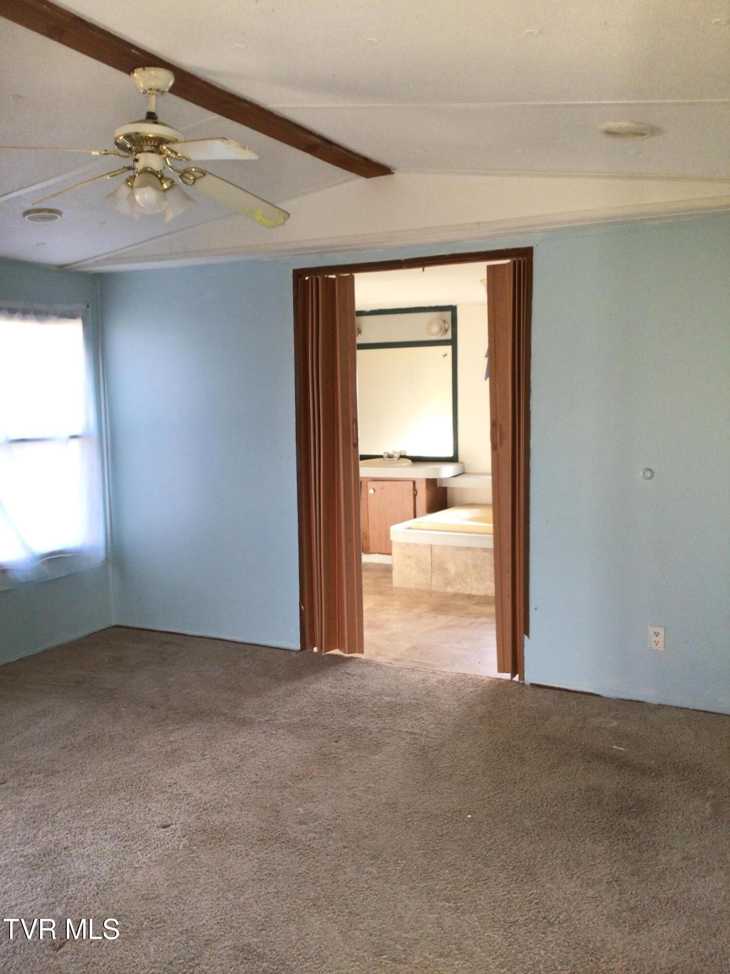237 Williamson Road Chuckey, TN 37641 - Photo 11 of 15 IMG_3568